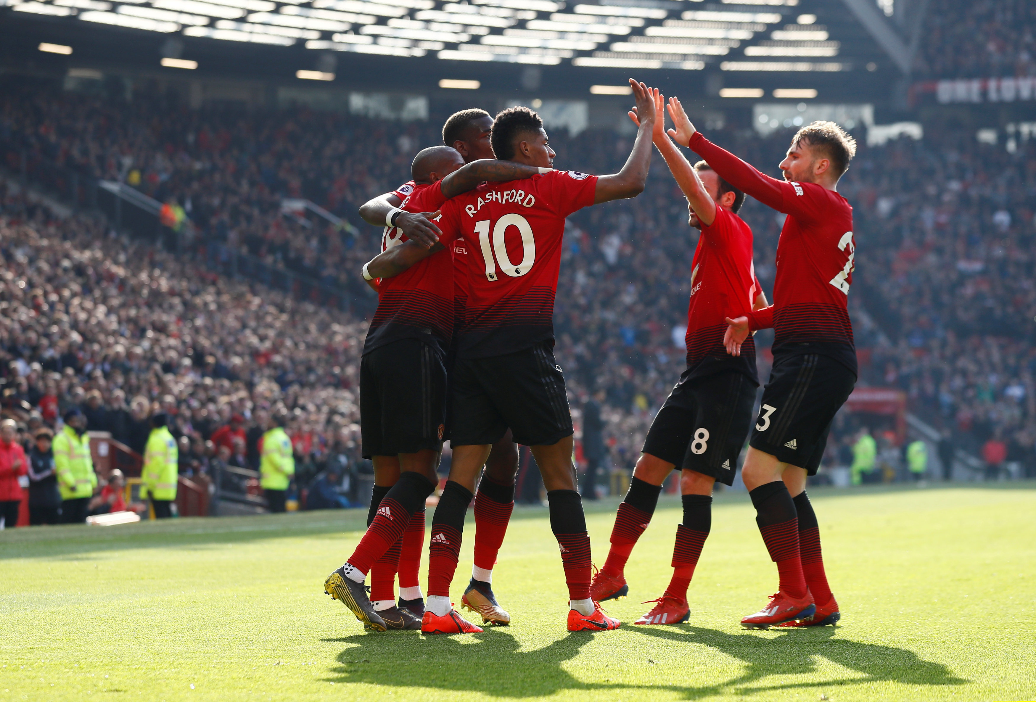 队需要更注 队需要更注